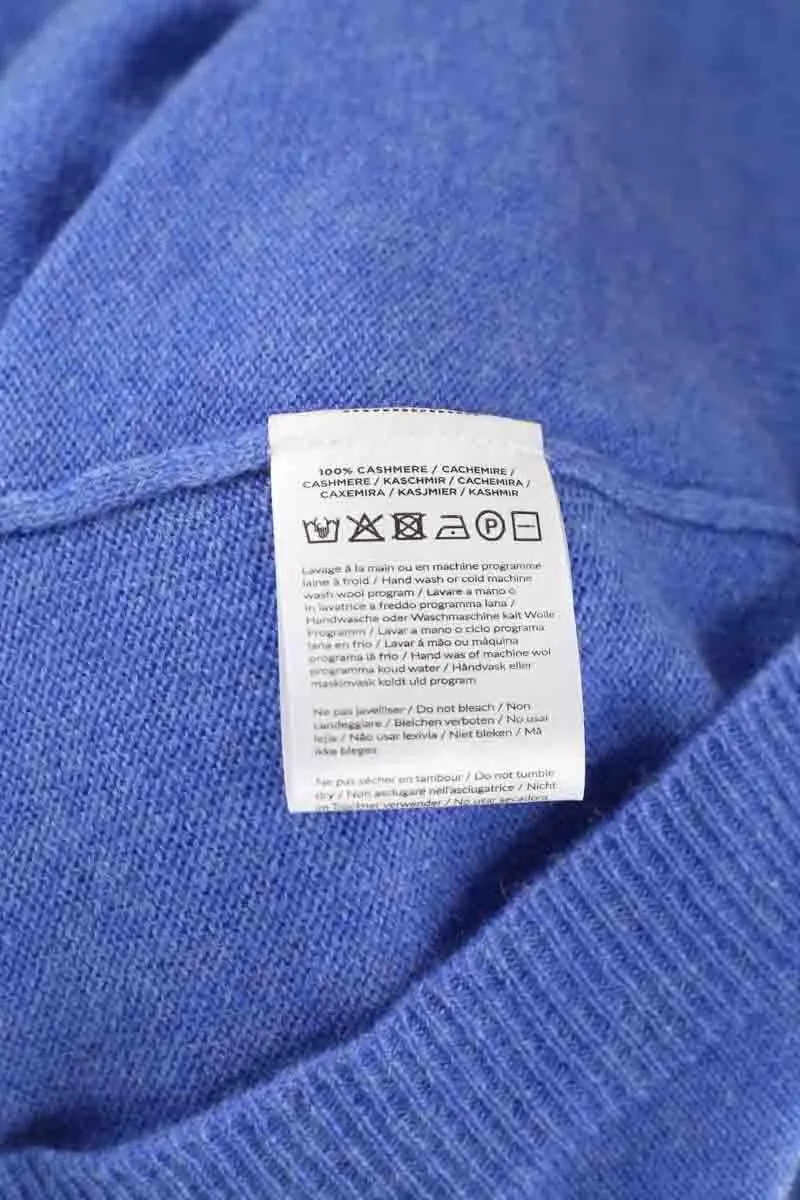 Pull de seconde main Absolut Cashmere bleu en cachemire, taille M, collection Homme, très bon état.